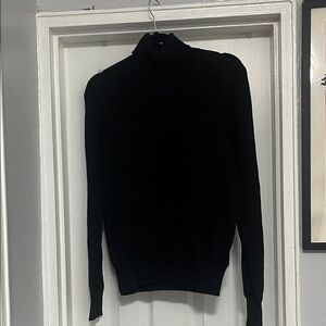H&M Classic Black Turtleneck Sweater Never worn